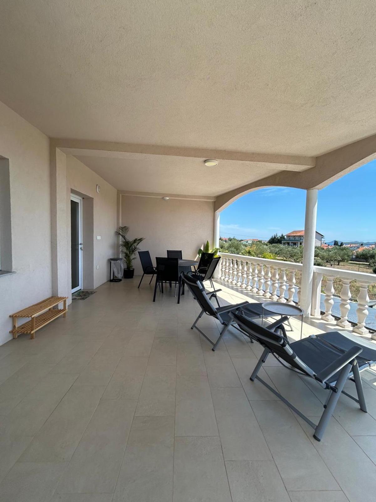 Apartman Lorna Turanj Exterior photo