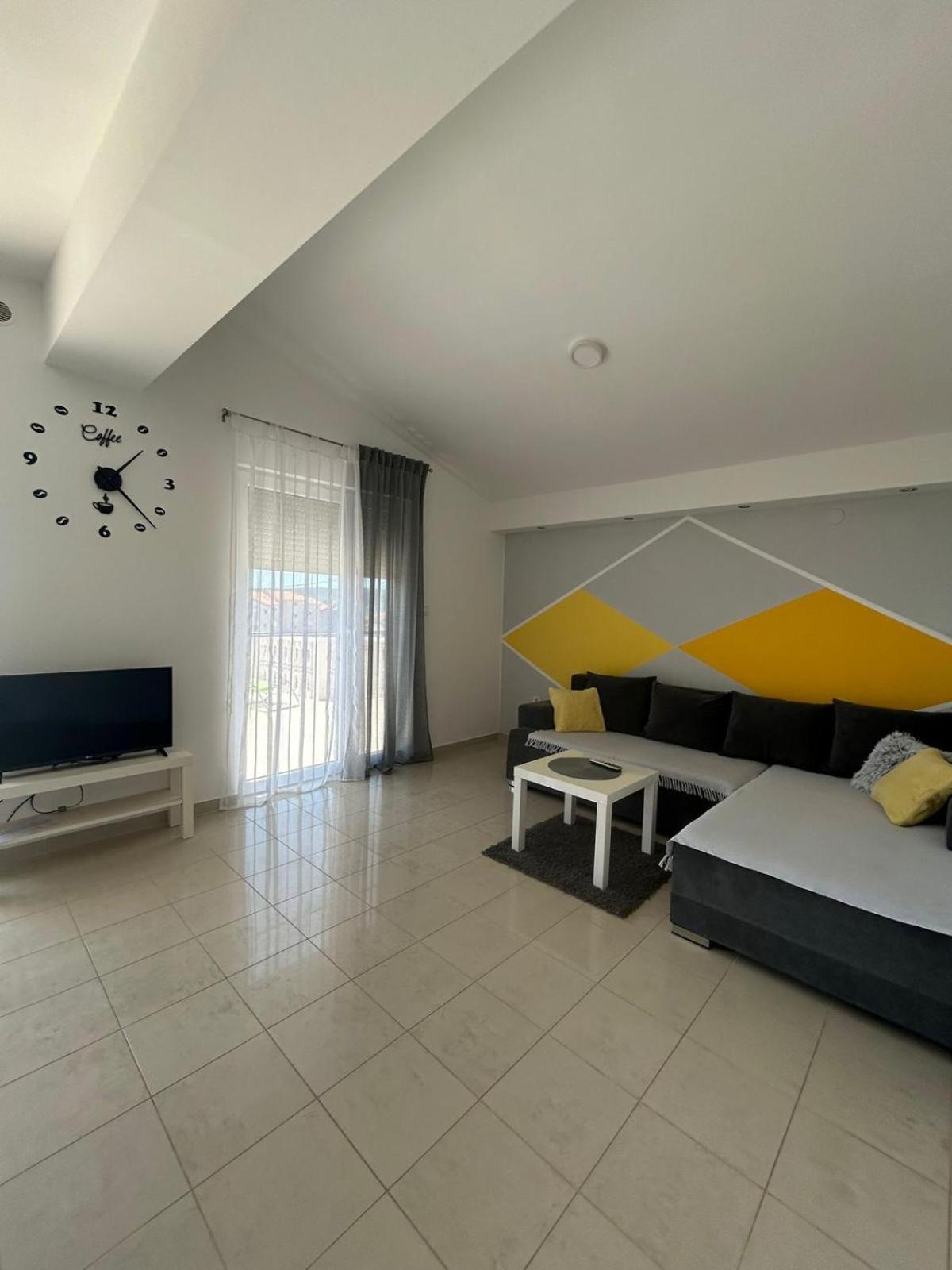 Apartman Lorna Turanj Exterior photo