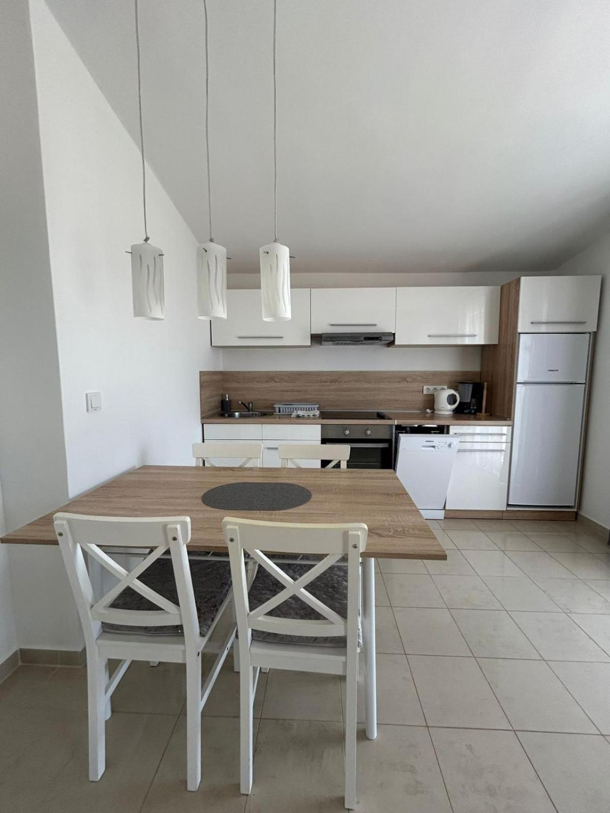 Apartman Lorna Turanj Exterior photo