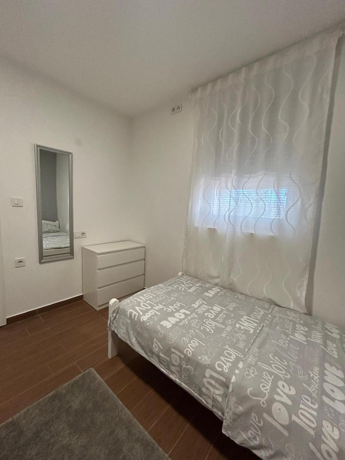 Apartman Lorna Turanj Exterior photo