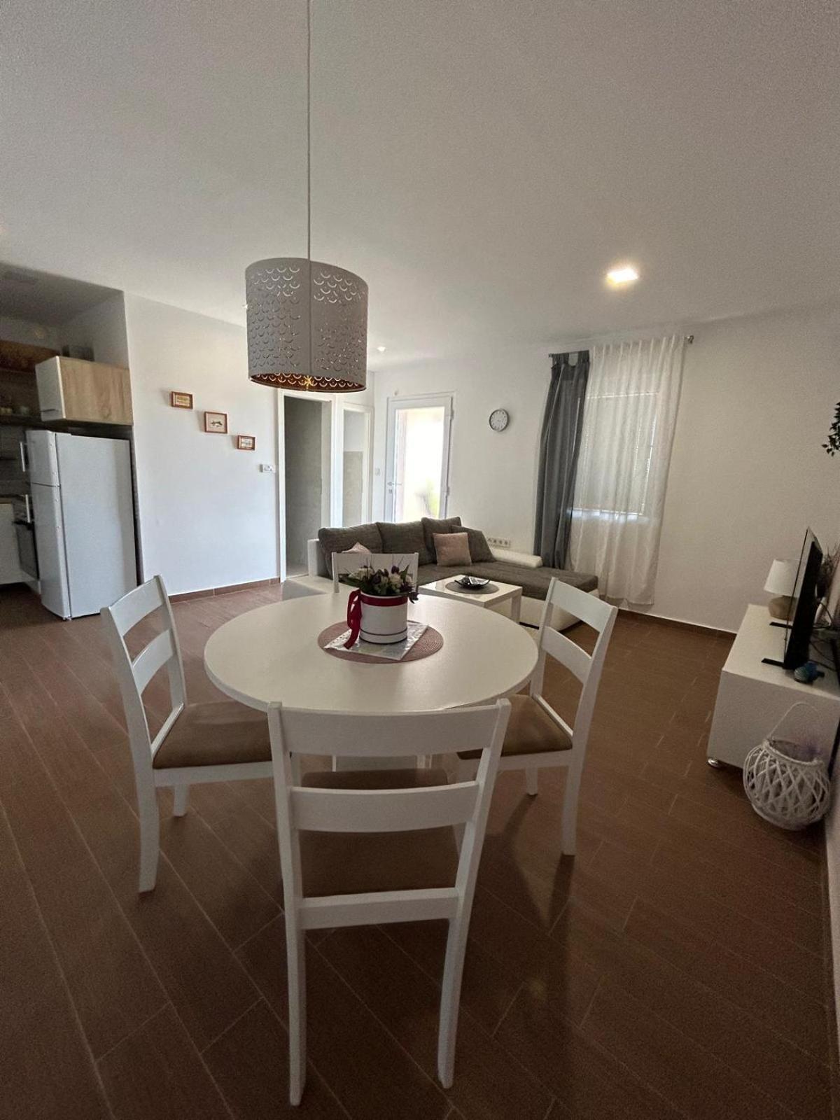 Apartman Lorna Turanj Exterior photo