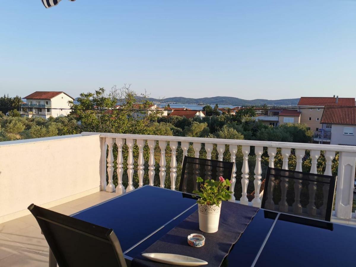 Apartman Lorna Turanj Exterior photo